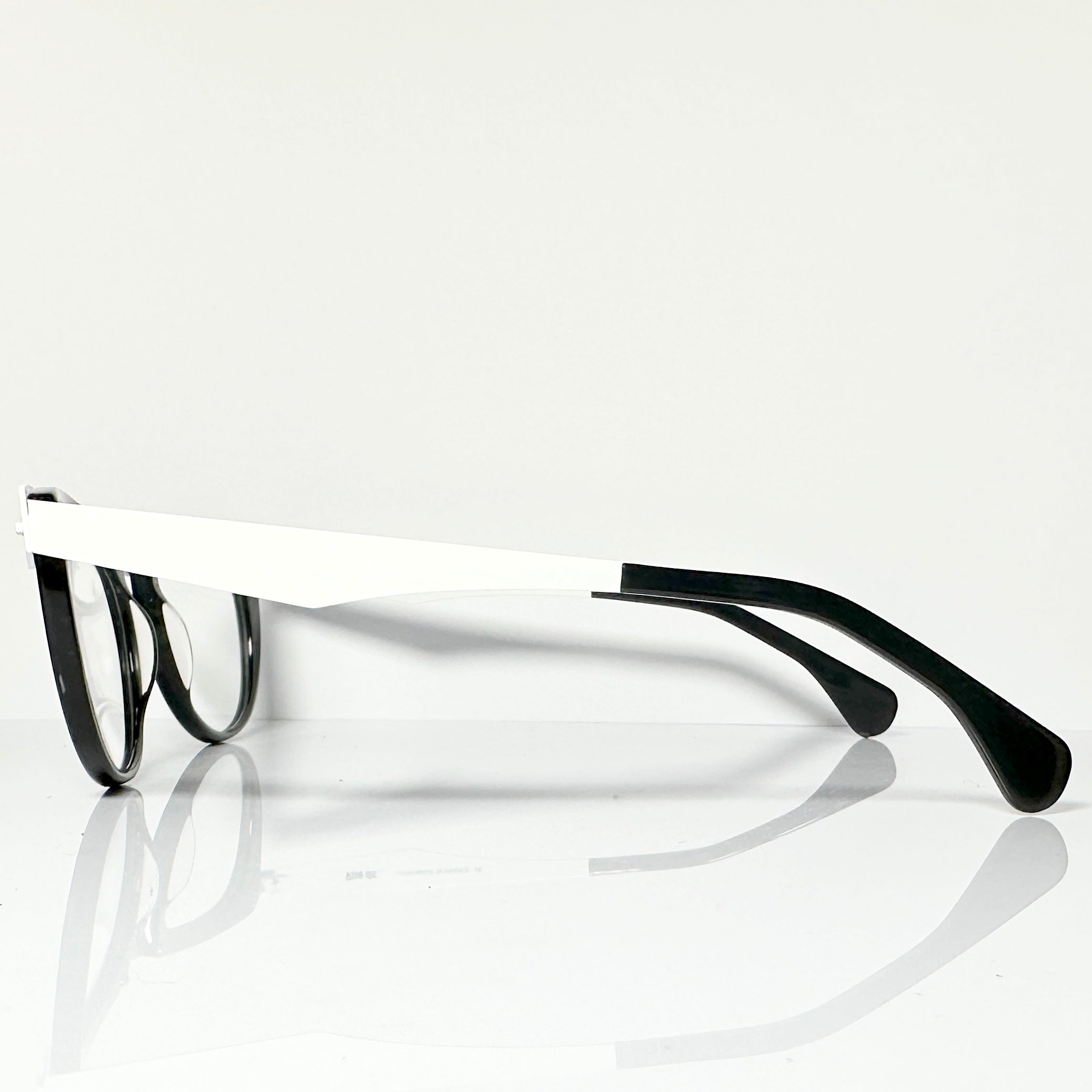 VUE DC CM08 W100 Unisex Eyeglasses Frame in White - Authentic New