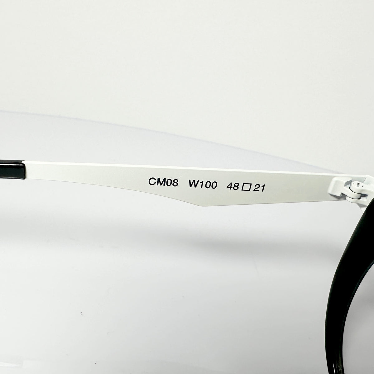 VUE DC CM08 W100 Unisex Eyeglasses Frame in White - Authentic New