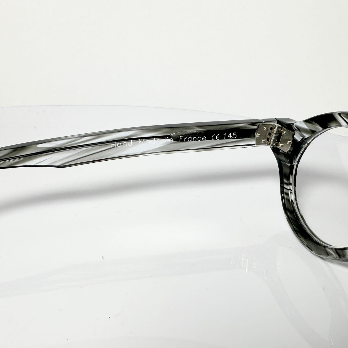 VUE DC RON J20 Unisex Eyeglasses Frame in Flamed Horn - Authentic New