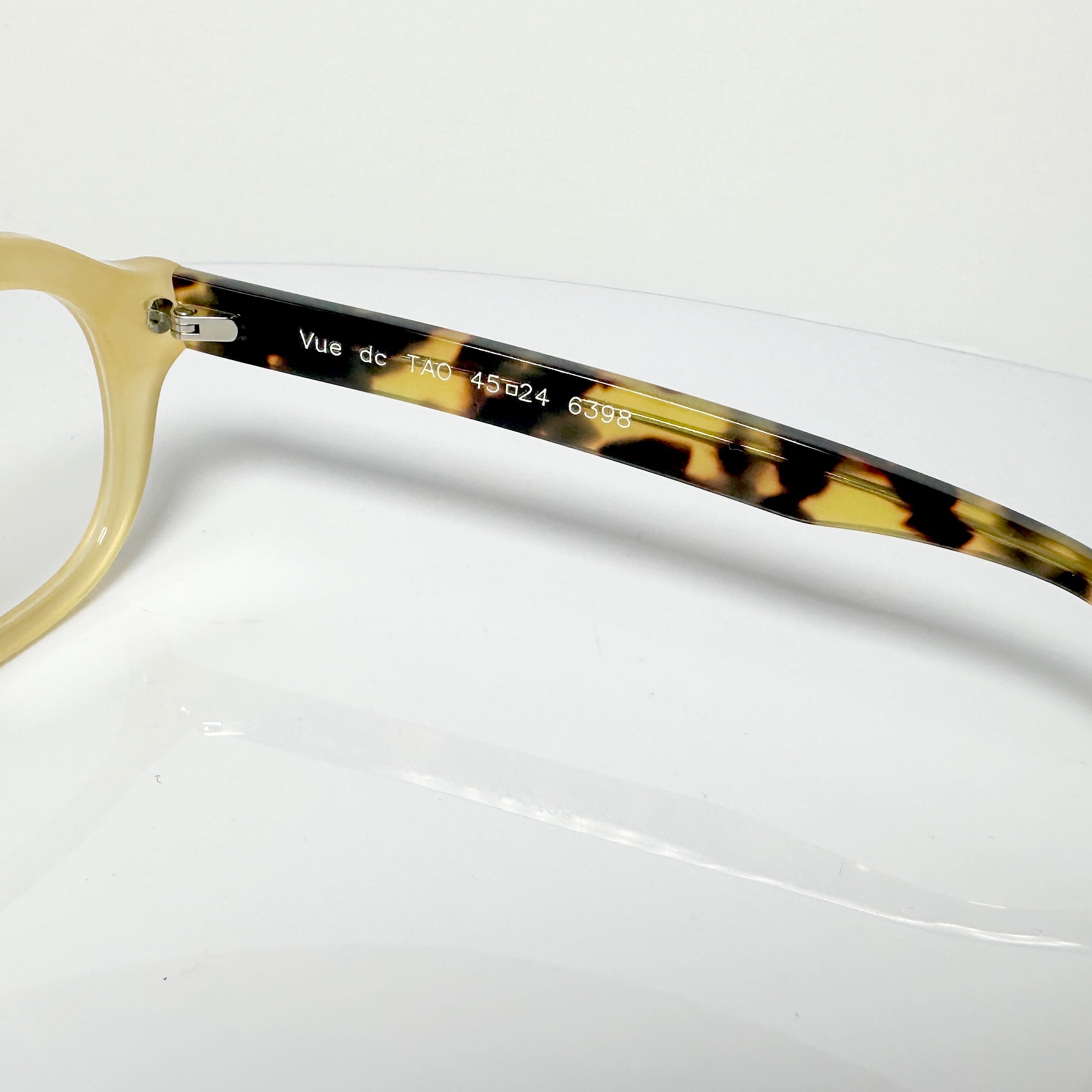 VUE DC TAO Unisex Eyeglasses Frame in Camel/Tortoise - Authentic New