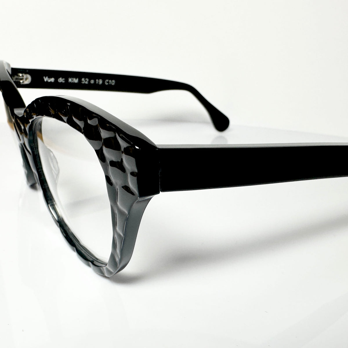 VUE DC KIM C10 Women's Eyeglasses Frame in Crocodile Black - Authentic New