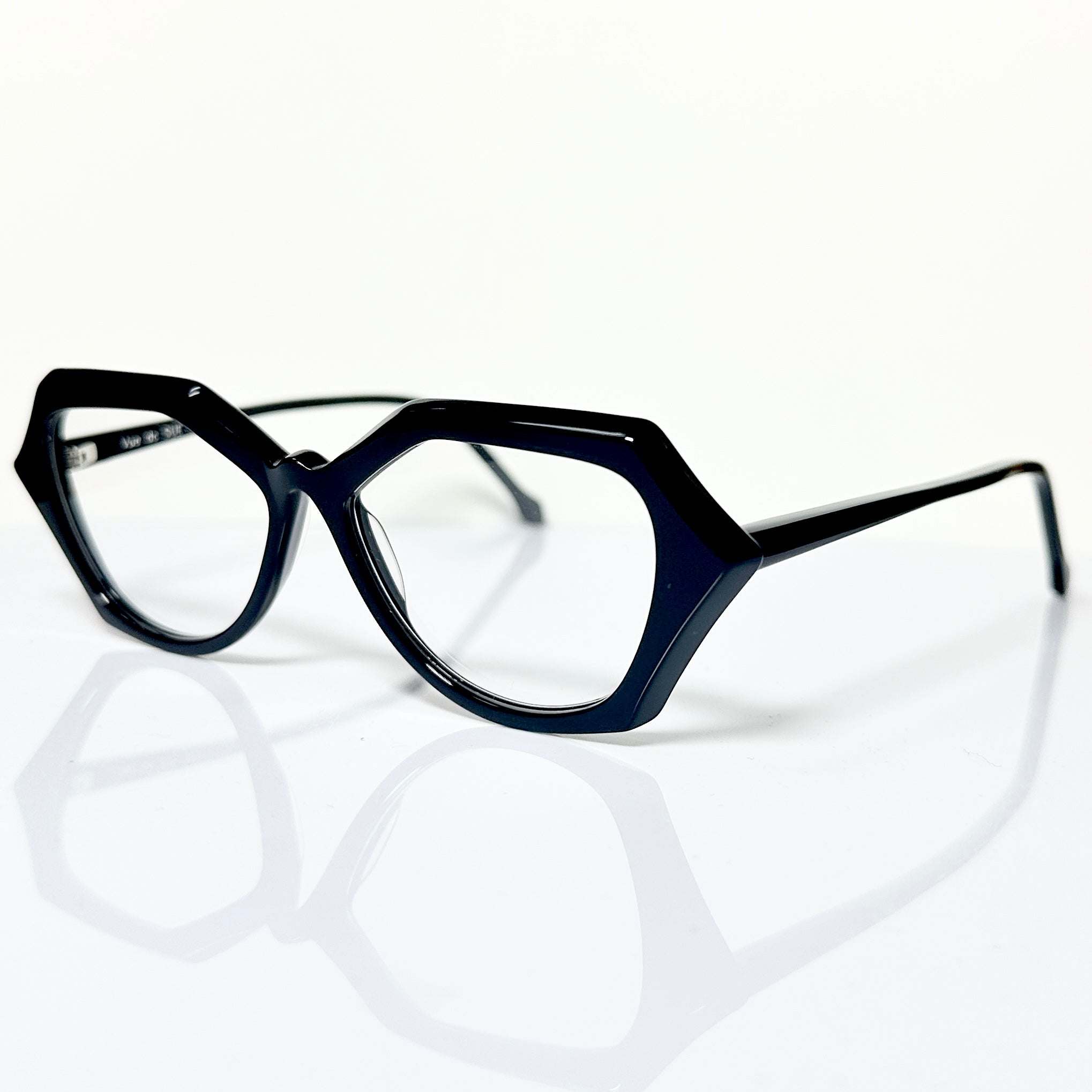 VUE DC SUE Women's Eyeglasses Frame in Black - Authentic New
