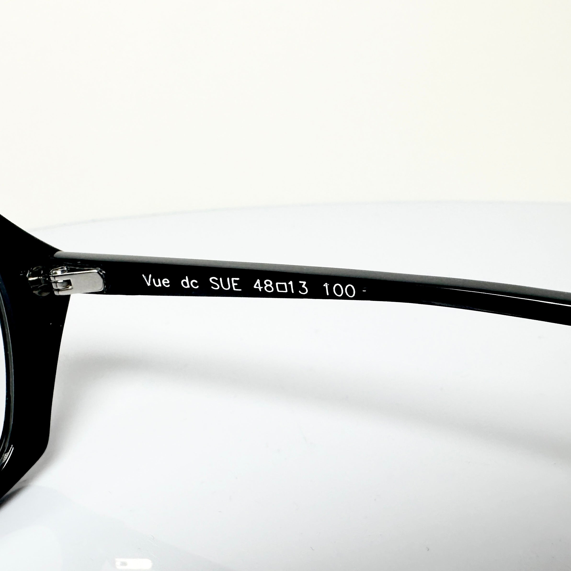 VUE DC SUE Women's Eyeglasses Frame in Black - Authentic New