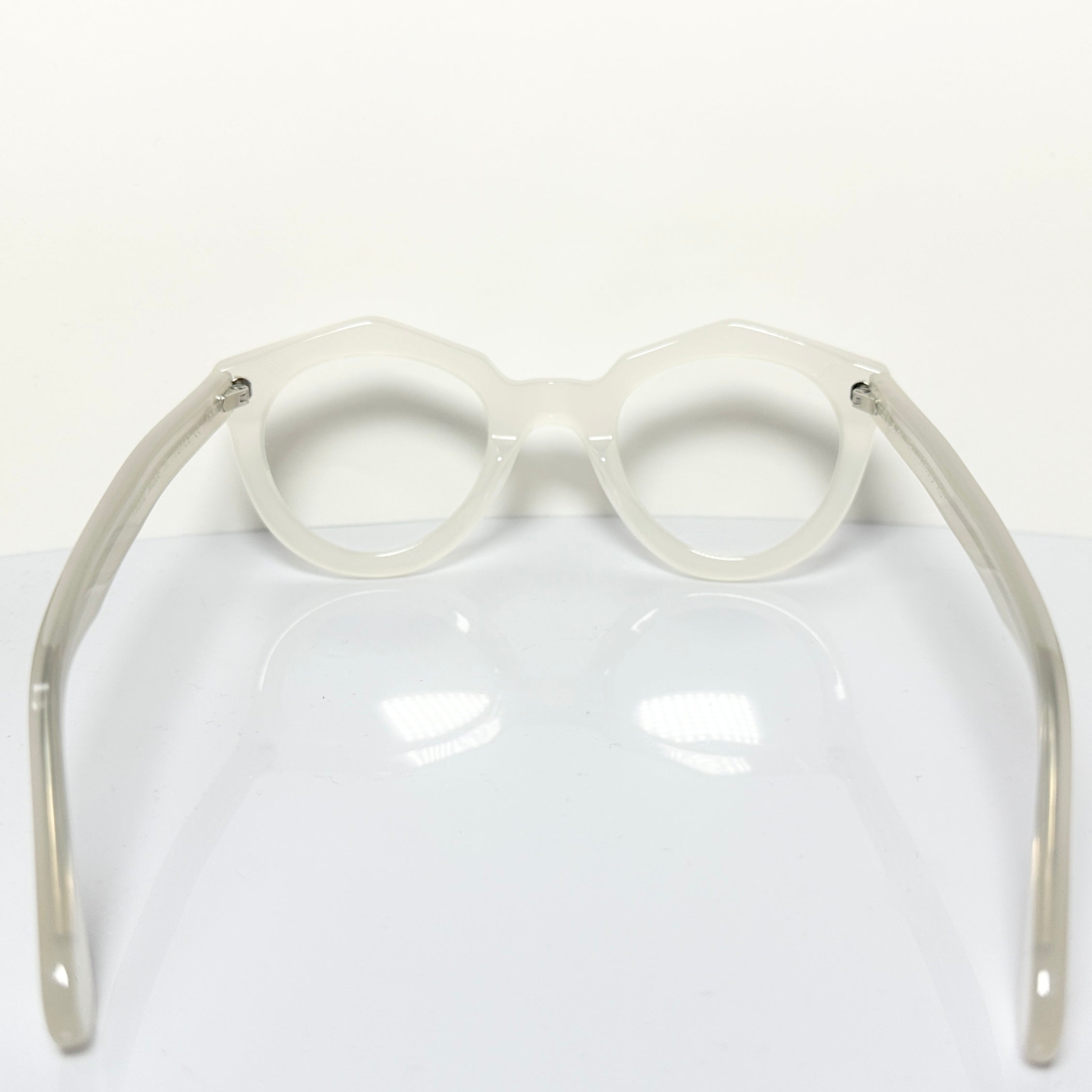 VUE DC ART Unisex Eyeglasses Frame in White - Authentic New