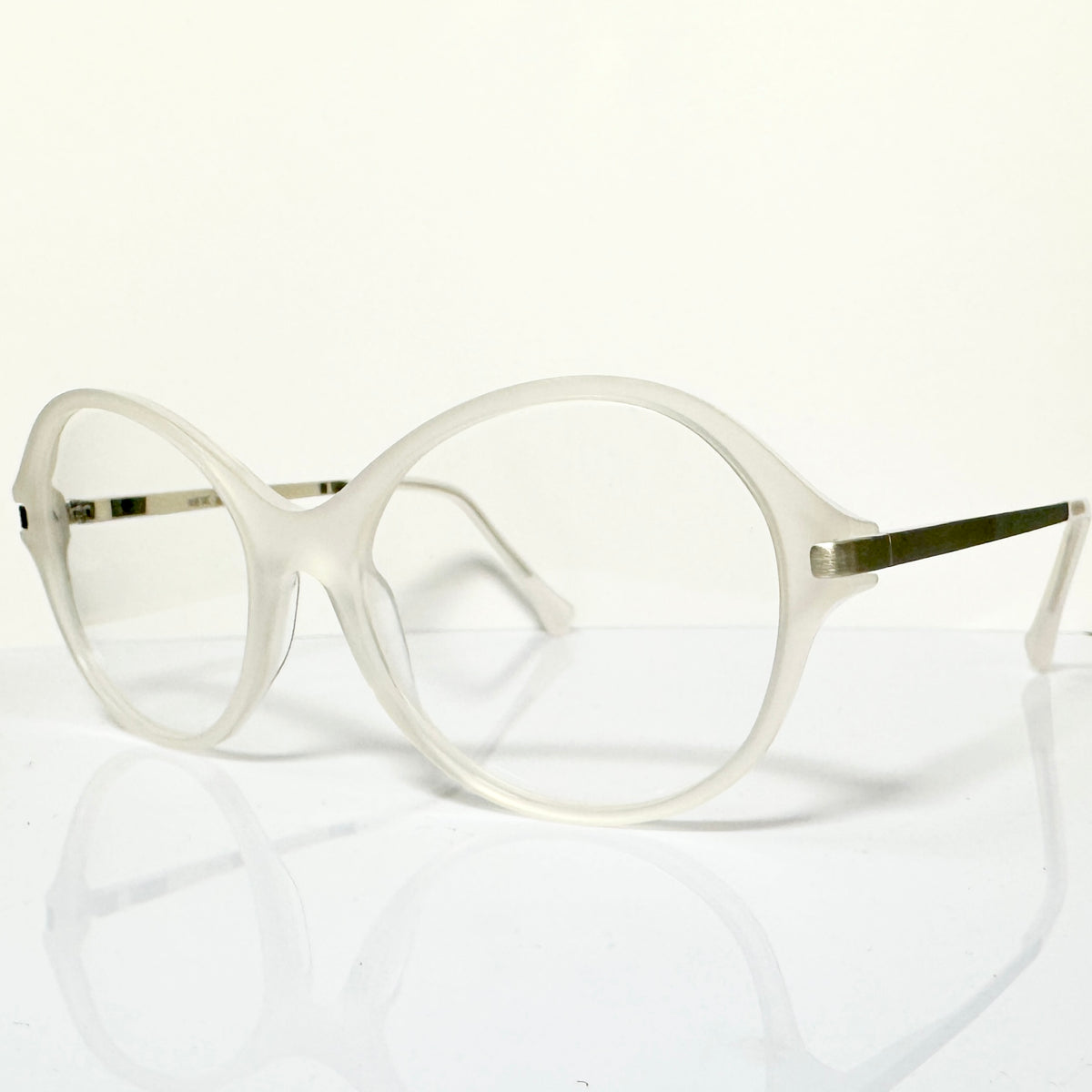 VUE DC JOY Women's Eyeglasses Frame in White  - Authentic New