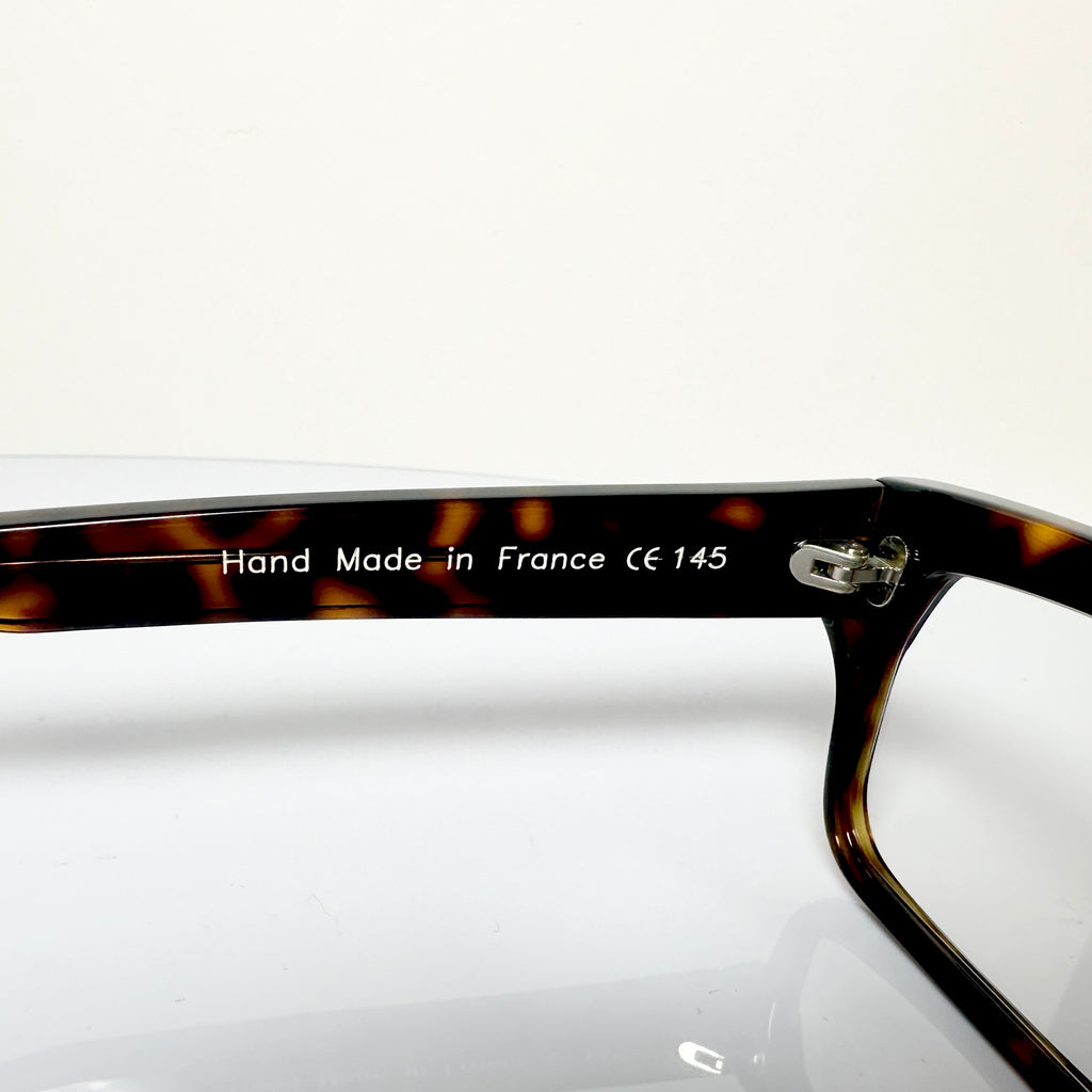VUE DC VIC Unisex Eyeglasses Frame in Tortoise - Authentic New