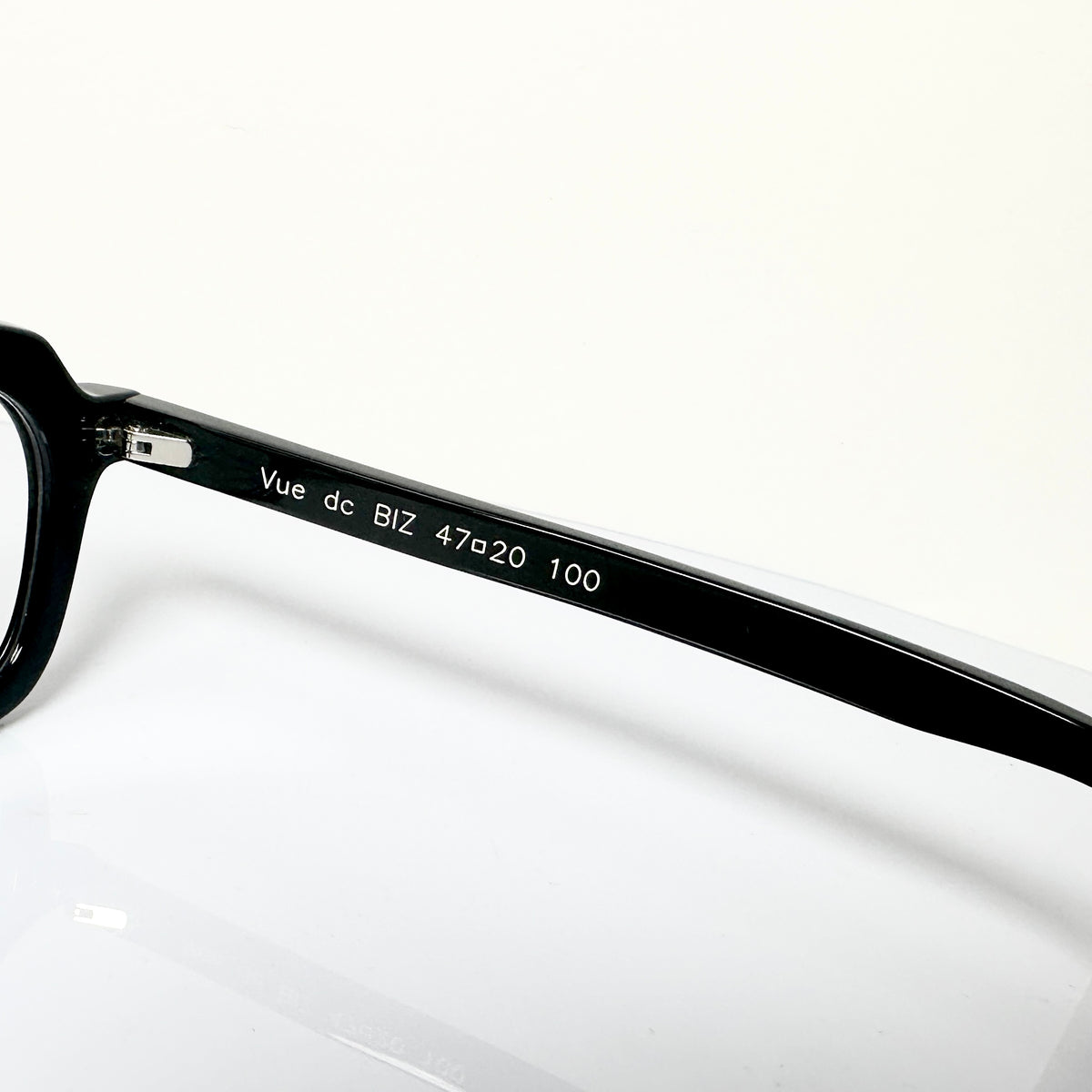 VUE DC BIZ Men's Eyeglasses Frame in Black - Authentic New