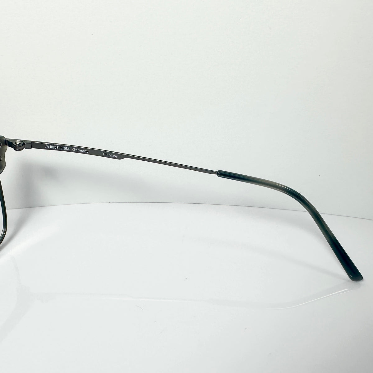 RODENSTOCK R7108 D Men's Eyeglasses Frames in Grey/Gunmetal - Authentic New