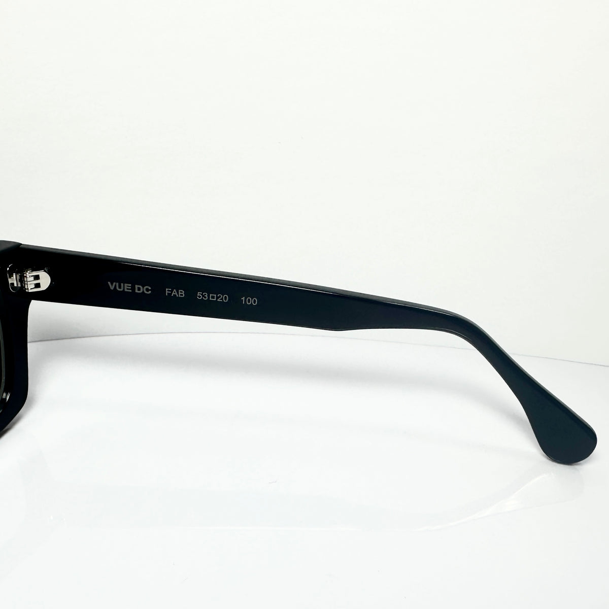VUE DC  FAB 100 Men's Eyeglasses Frame in Black - Authentic New