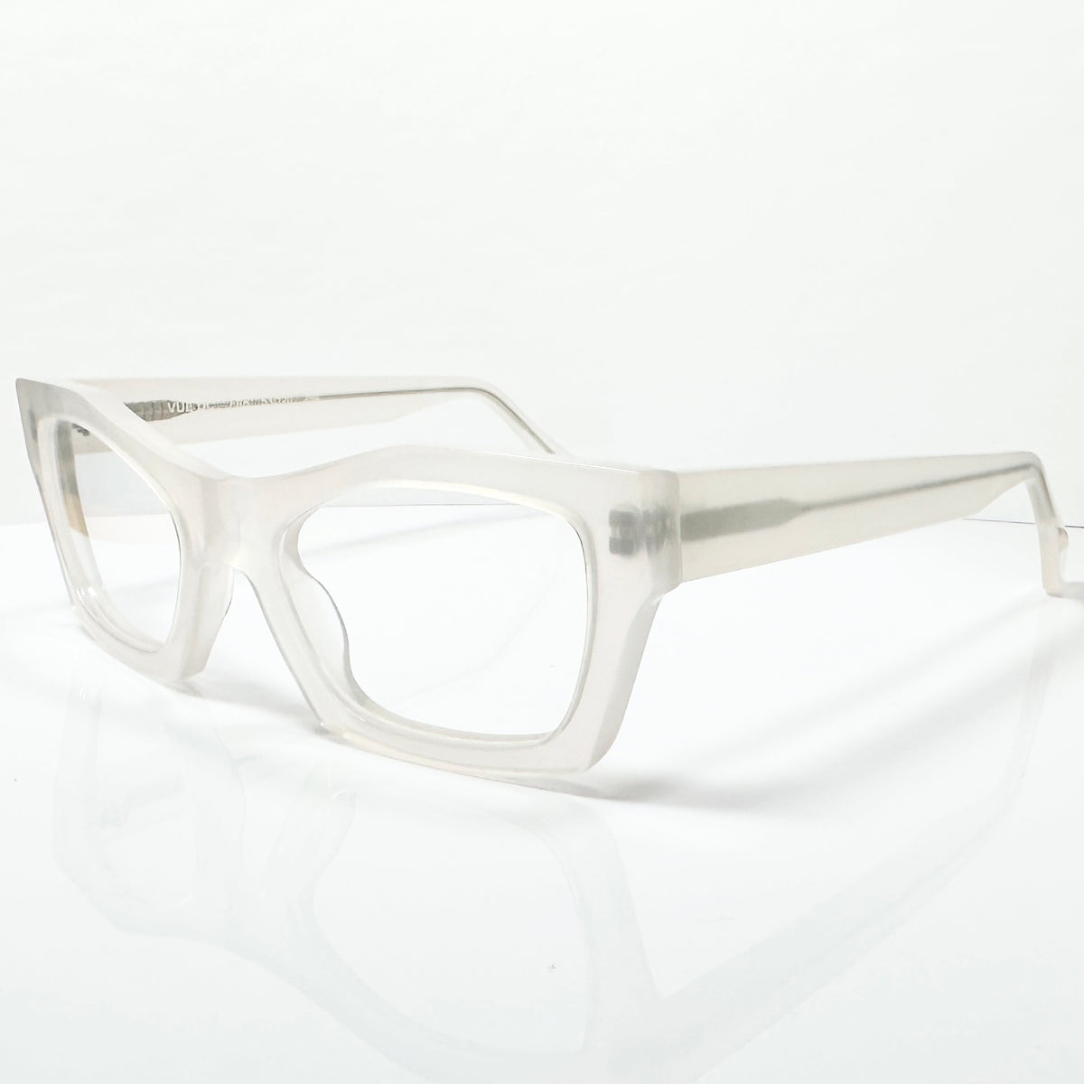 VUE DC FAB 284 Men's Eyeglasses Frame in White - Authentic New