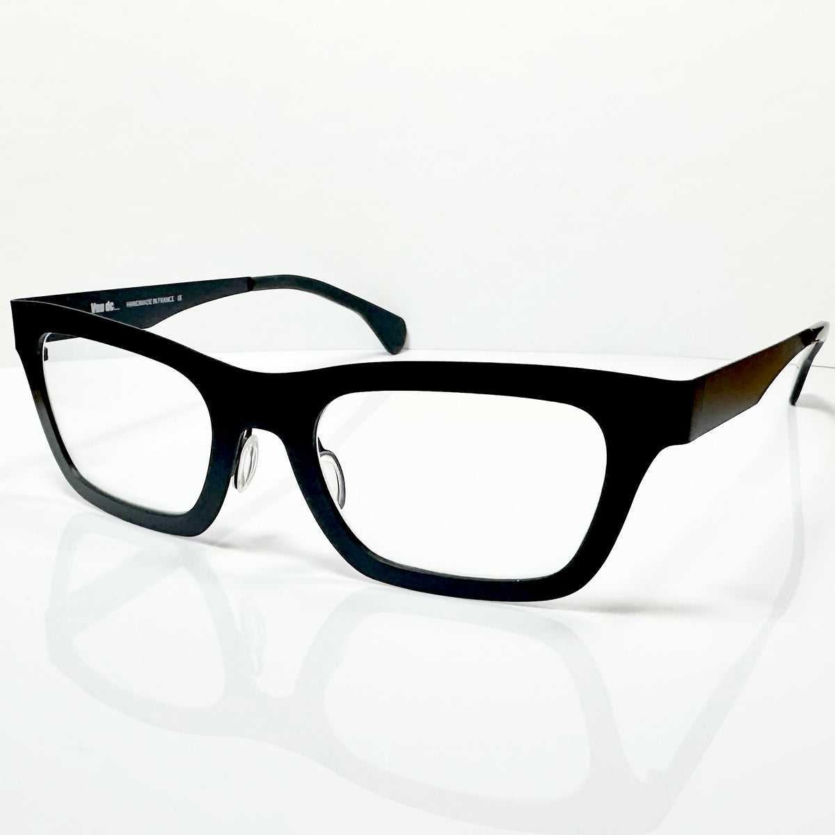 VUE DC  M03 N Unisex Eyeglasses Frame in Black - Authentic New