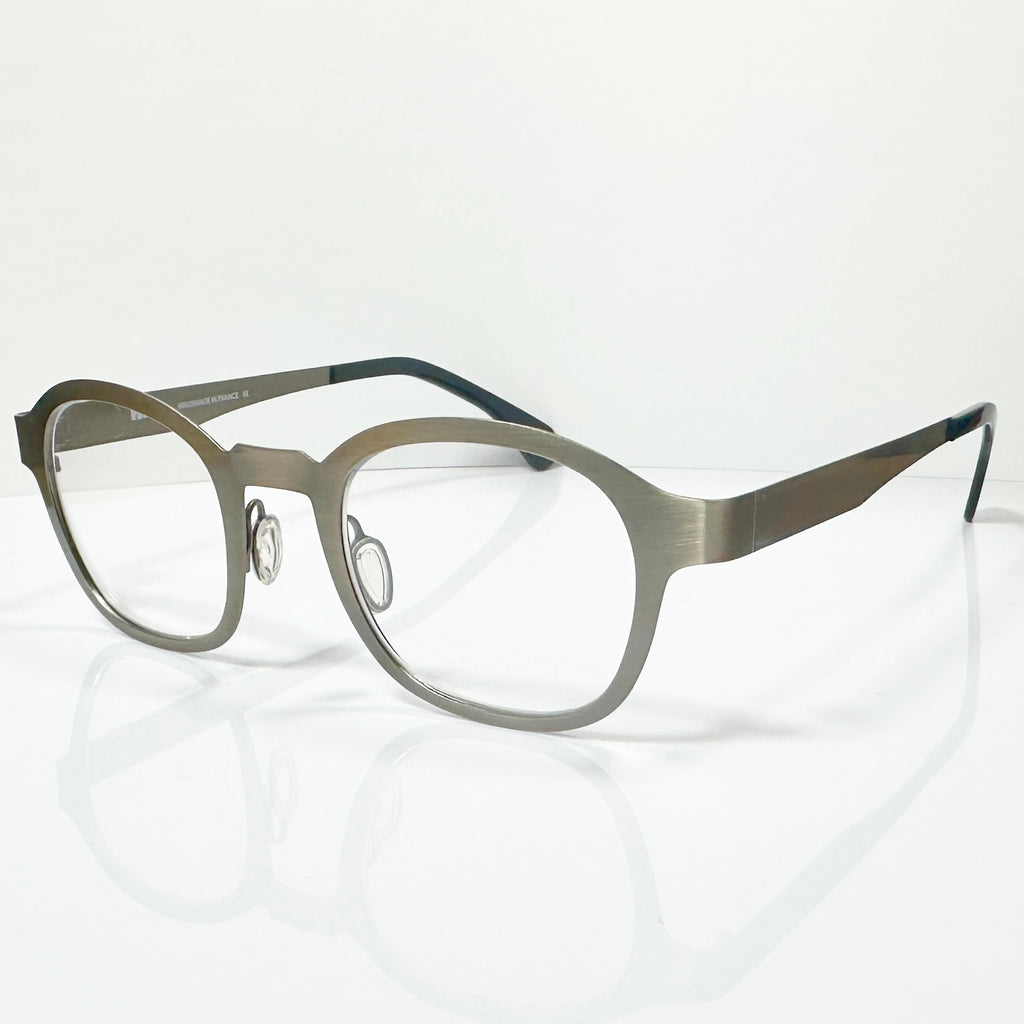 VUE DC M04 Unisex Eyeglasses Frame in Brushed Gold - Authentic New