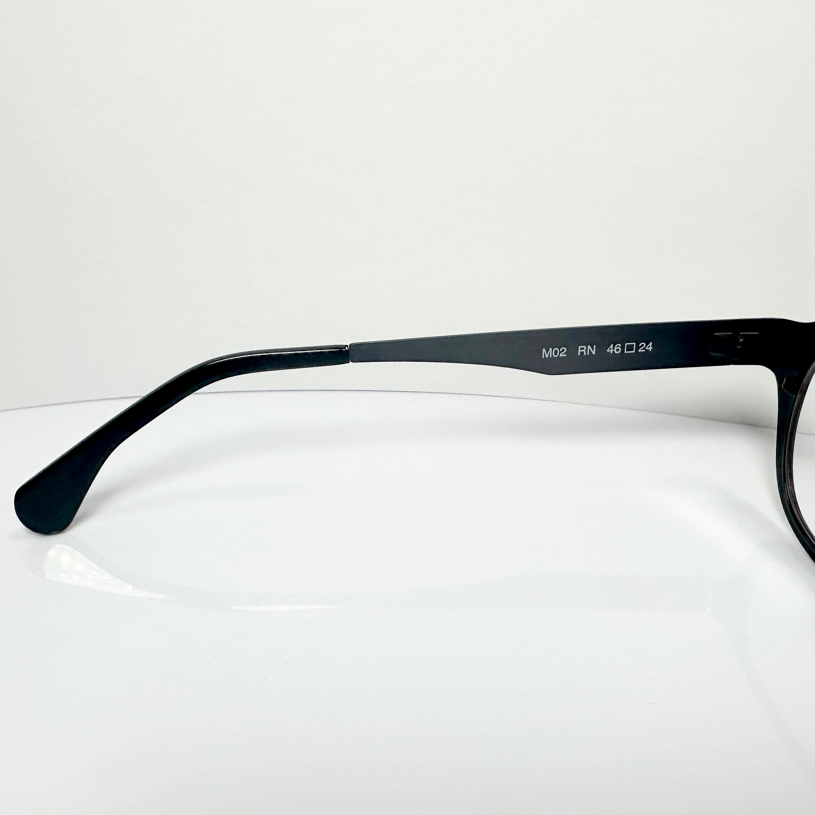 VUE DC M02 Unisex Eyeglasses Frame in Red - Authentic New