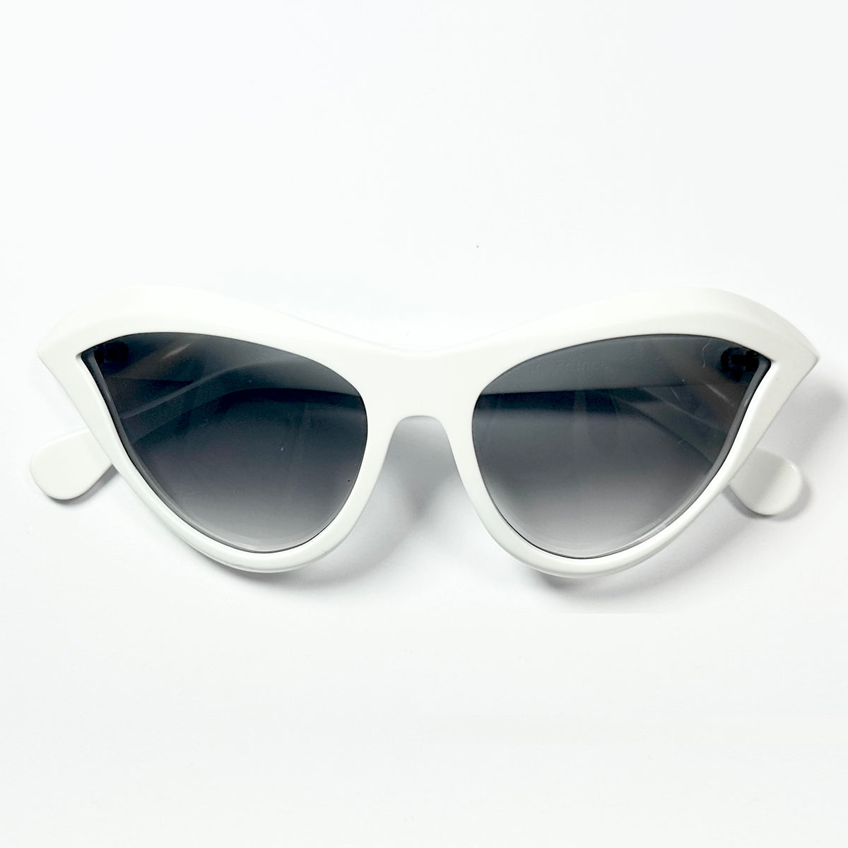 VUE DC KIS Women's Sunglasses Frame in White - Authentic New
