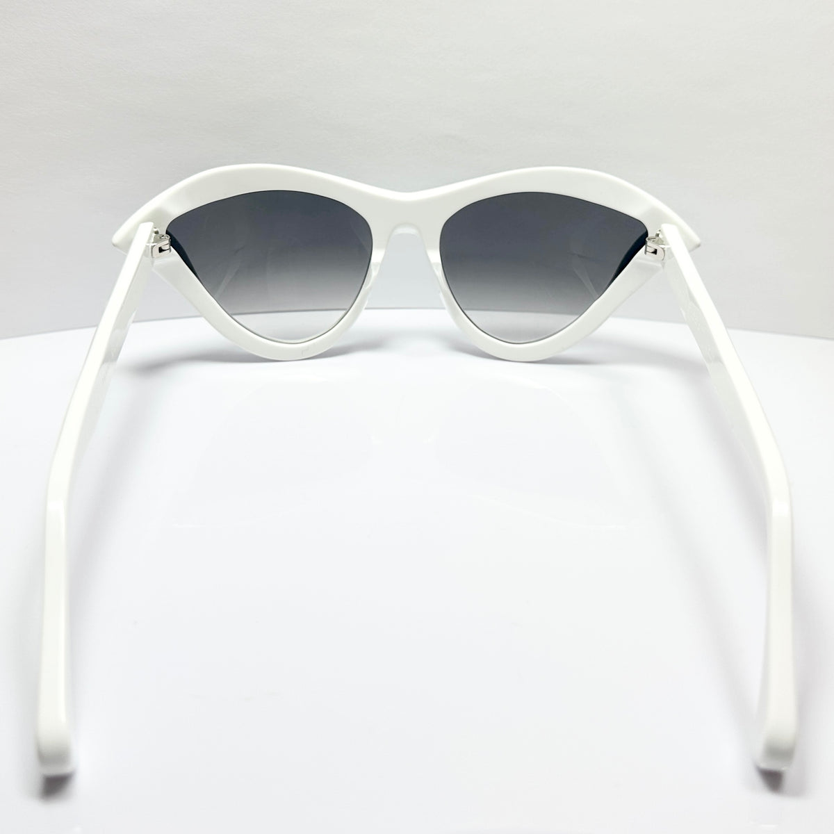 VUE DC KIS Women's Sunglasses Frame in White - Authentic New