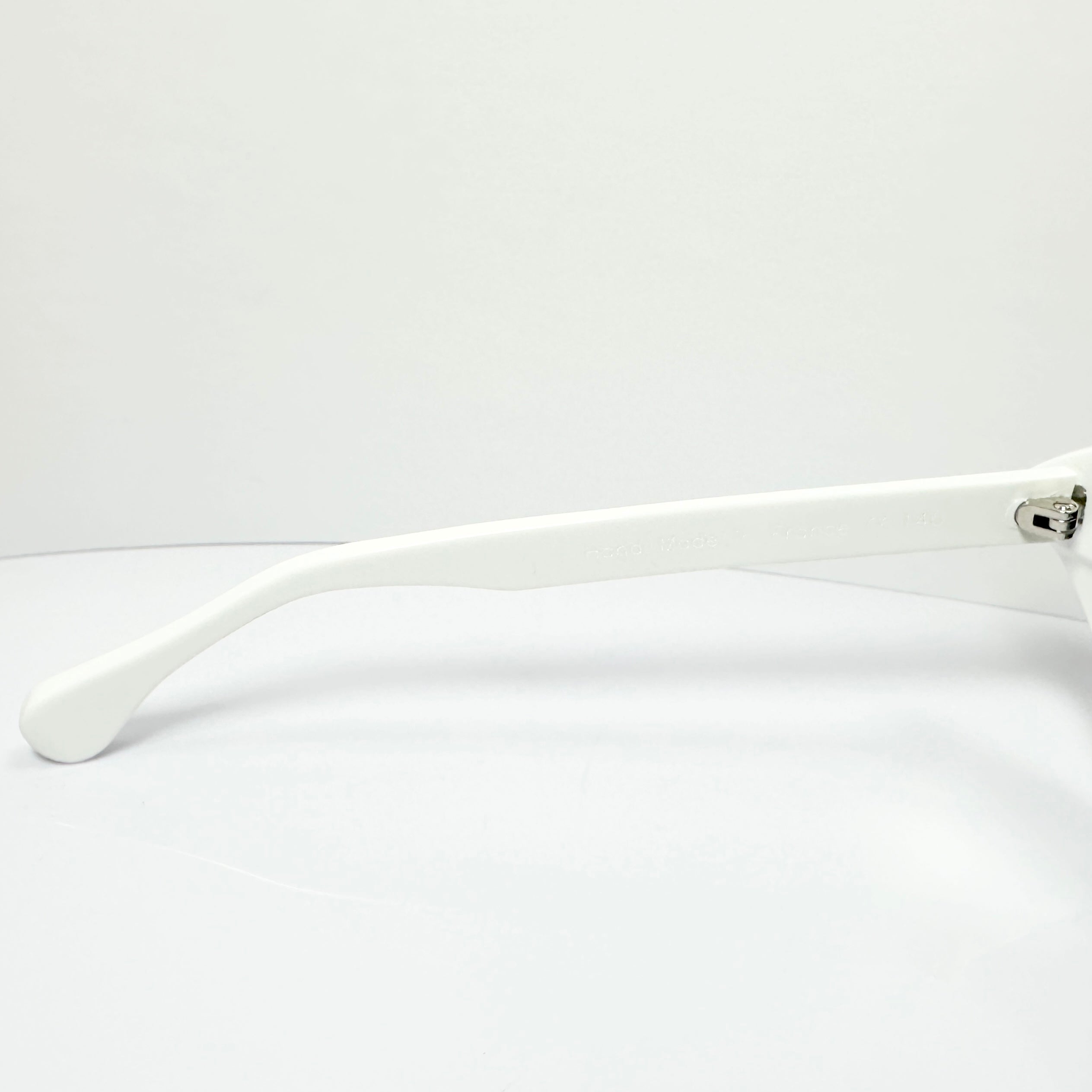 VUE DC KIS Women's Sunglasses Frame in White - Authentic New