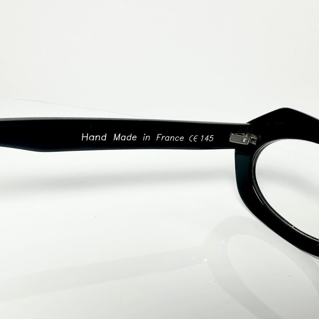 VUE DC KEL 100 Women's Eyeglasses Frame in Black - Authentic New