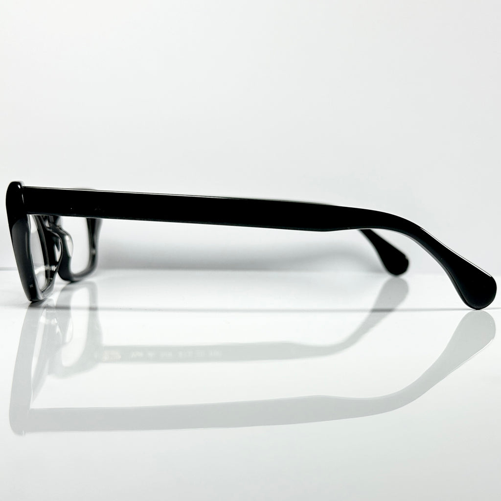 VUE DC SOF 100 Women's Eyeglasses Frame in Black - Authentic New