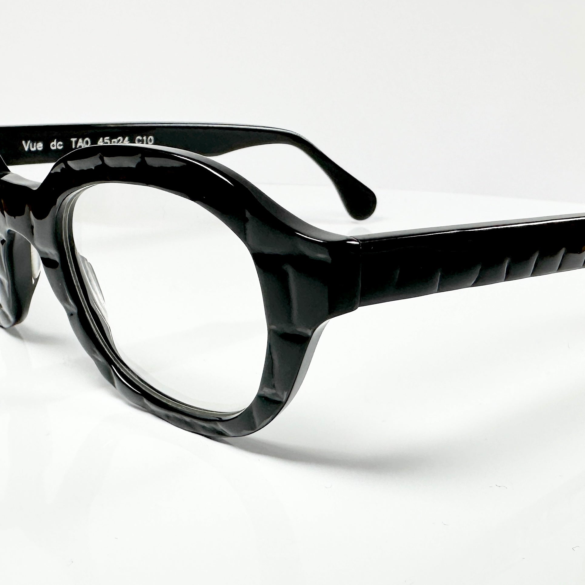 VUE DC TAO C10 Unisex Eyeglasses Frame in Crocodile Black  - Authentic New