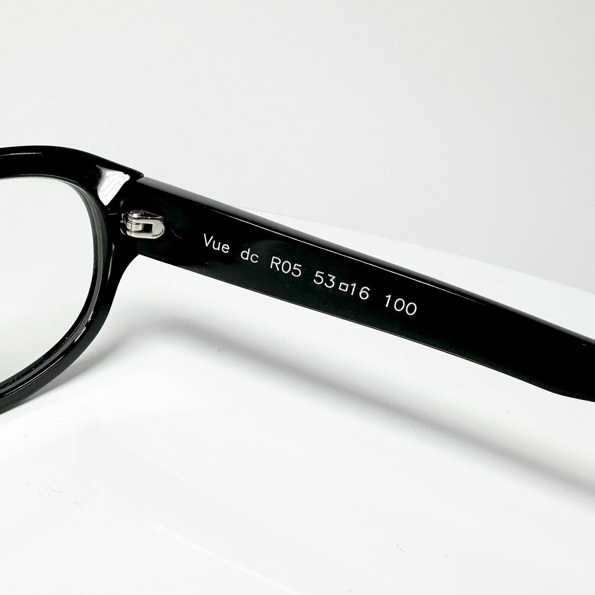 VUE DC R05 100 Eyeglasses Frame in Matt Black - Authentic New