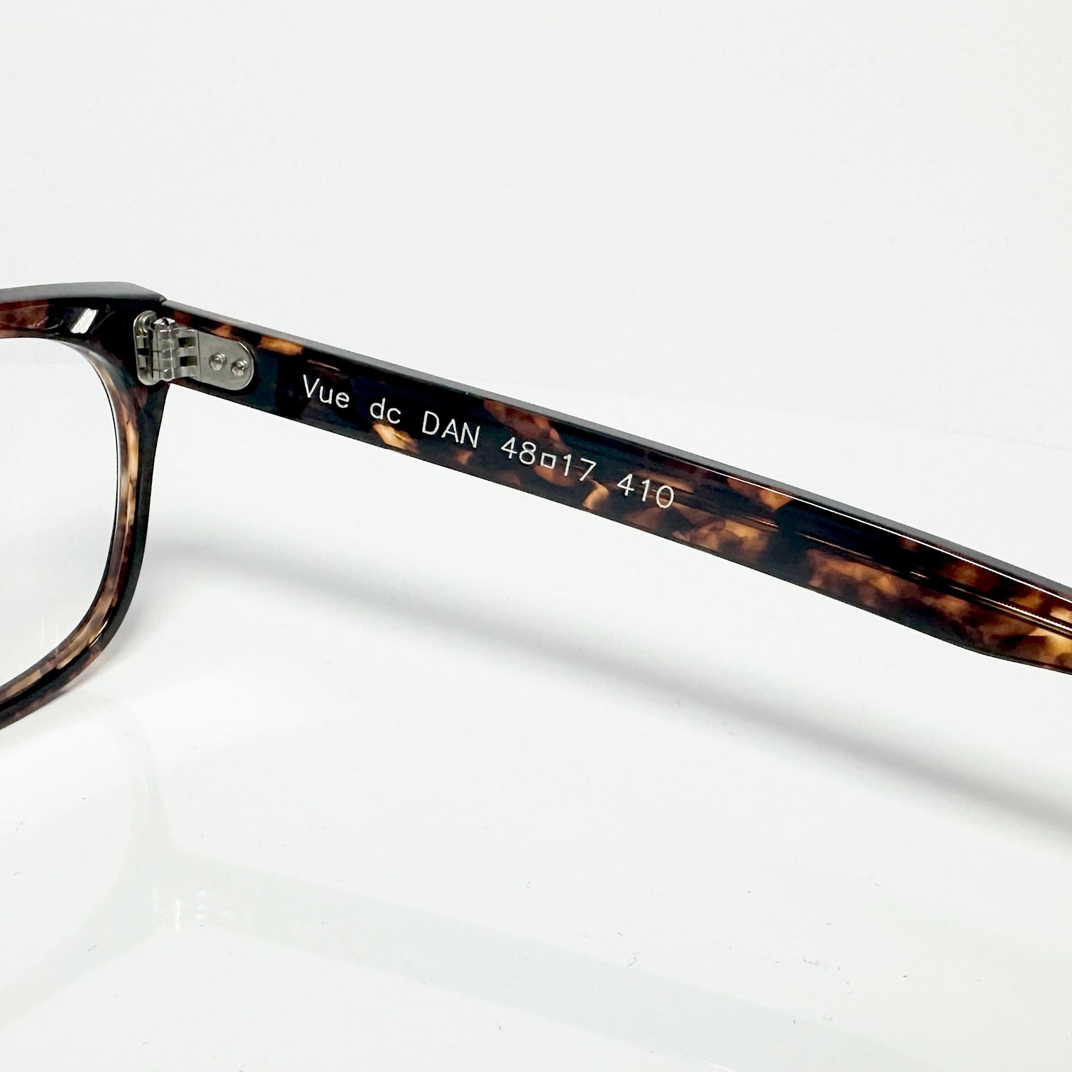 VUE DC DAN Unisex Eyeglasses Frame in Tortoise - Authentic New