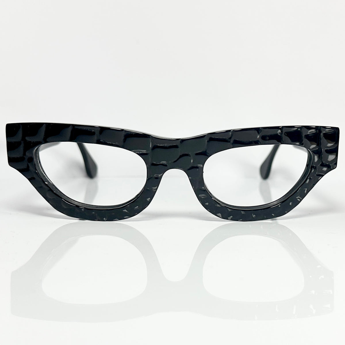 VUE DC ROK C10 Women's Eyeglasses Frame in Crocodile Black - Authentic New