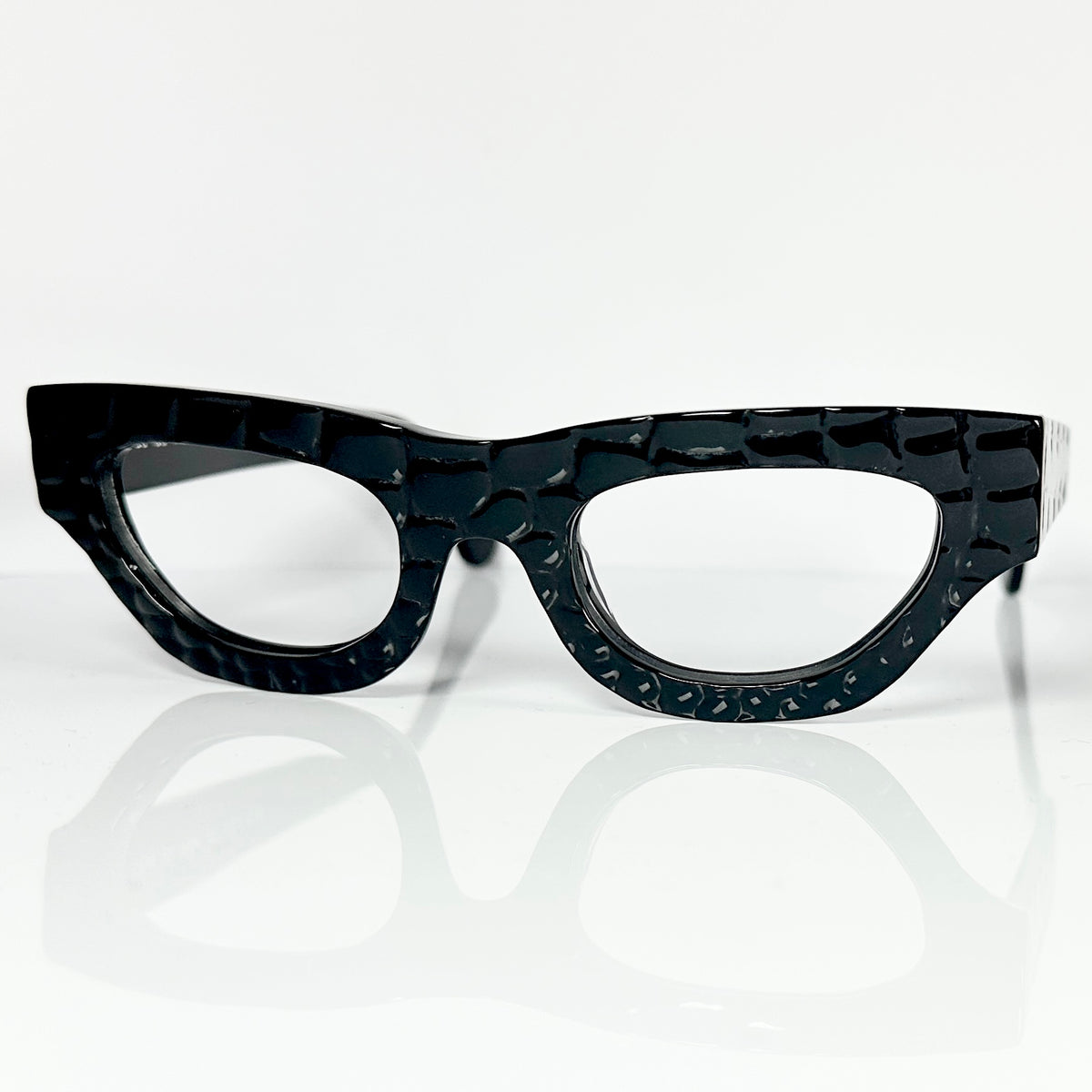 VUE DC ROK C10 Women's Eyeglasses Frame in Crocodile Black - Authentic New