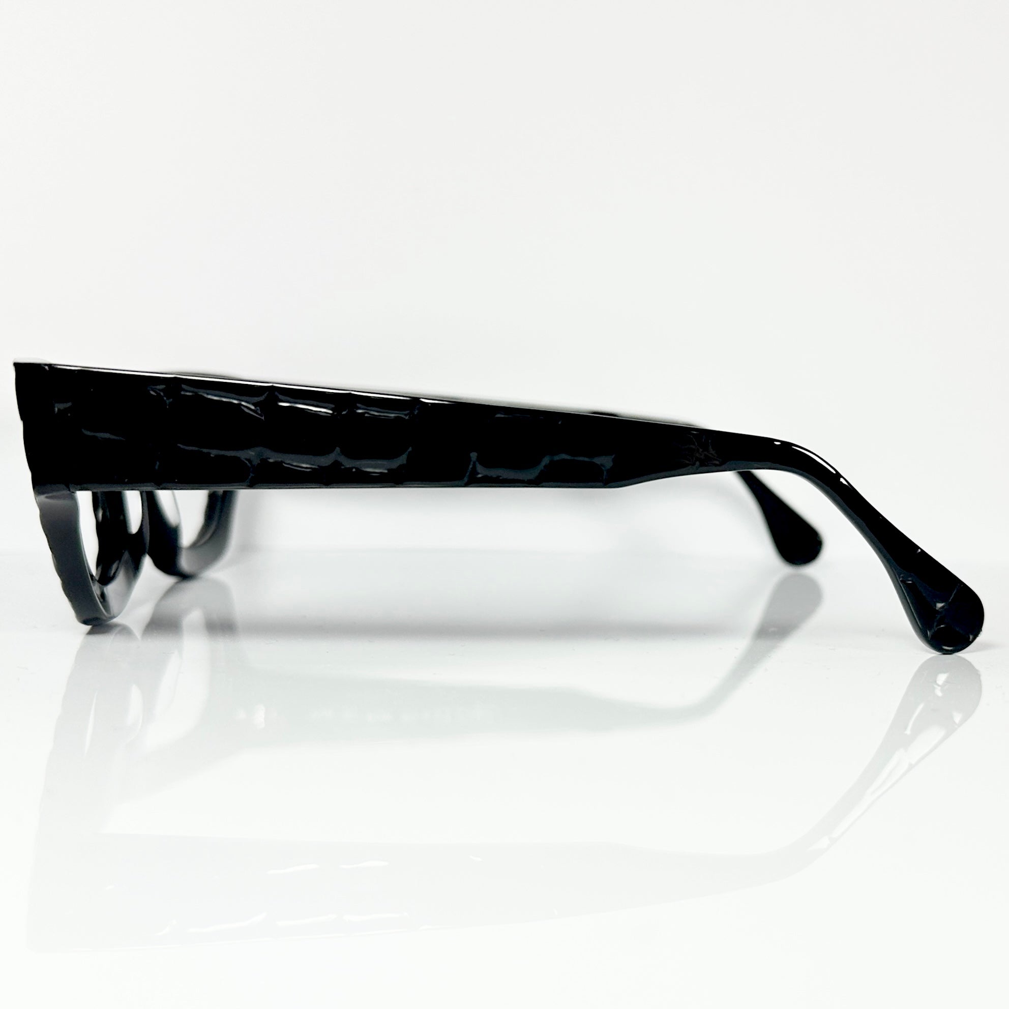 VUE DC ROK C10 Women's Eyeglasses Frame in Crocodile Black - Authentic New