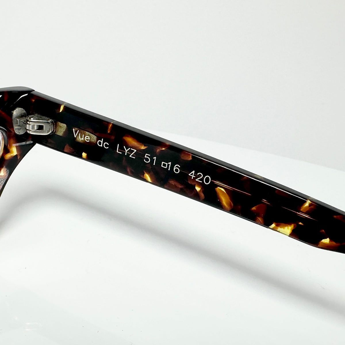 VUE DC LYZ 420 Women's Eyeglasses Frame in Tortoise - Authentic New