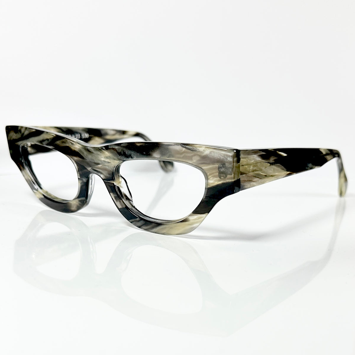 VUE DC ROK Women's Eyeglasses Frame in Grey Black Horn - Authentic New