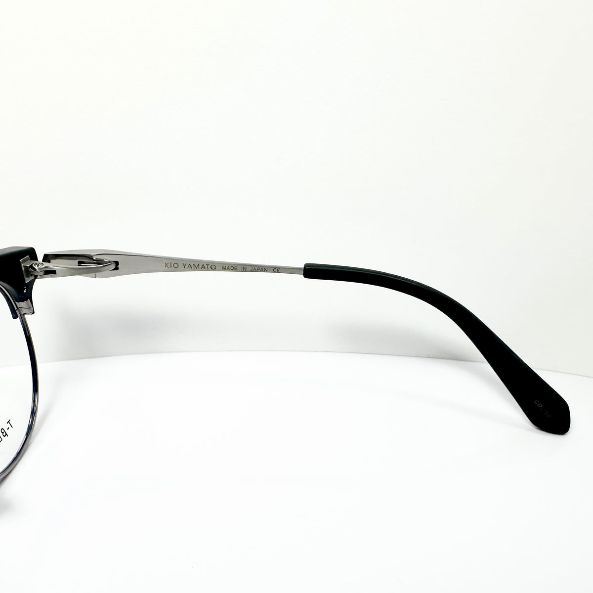 KIO YAMATO KP-199U col.02 Eyeglasses Frames in Black -  Authentic New