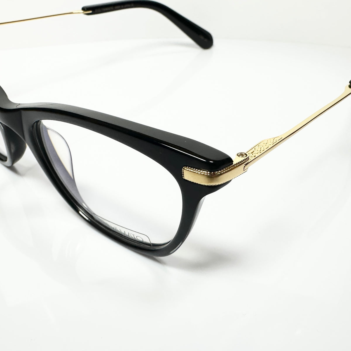 KIO YAMATO KP-185U col 01 Eyeglasses Frames in Black/Gold - Authentic New