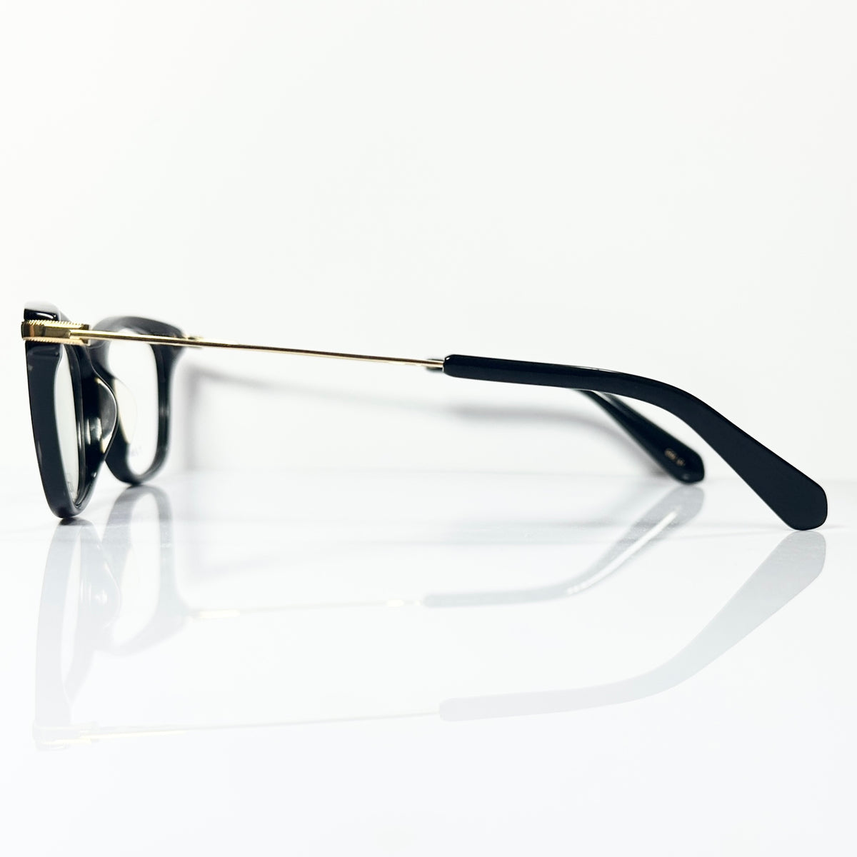 KIO YAMATO KP-185U col 01 Eyeglasses Frames in Black/Gold - Authentic New
