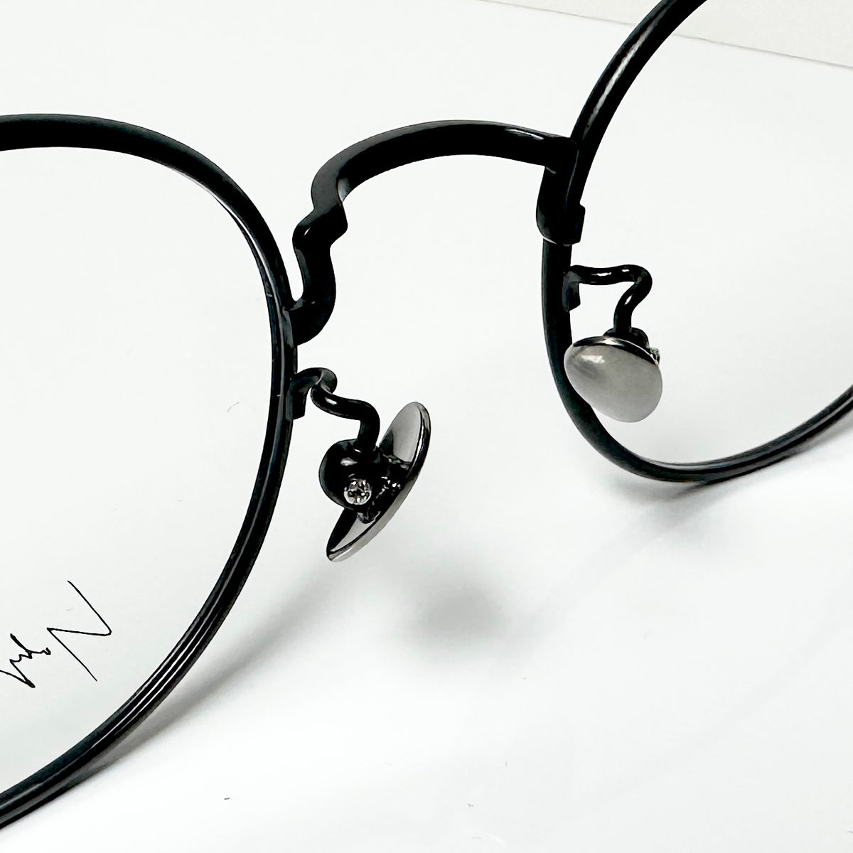 Yohji Yamamoto YY19-0028 1 Round Eyeglasses Frame in Black - Authentic New