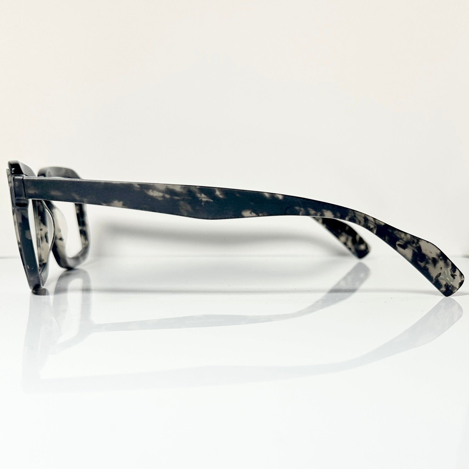 Yohji Yamamoto YY1038 932 Men's Eyeglasses Frame in Grey/Black - Authentic New