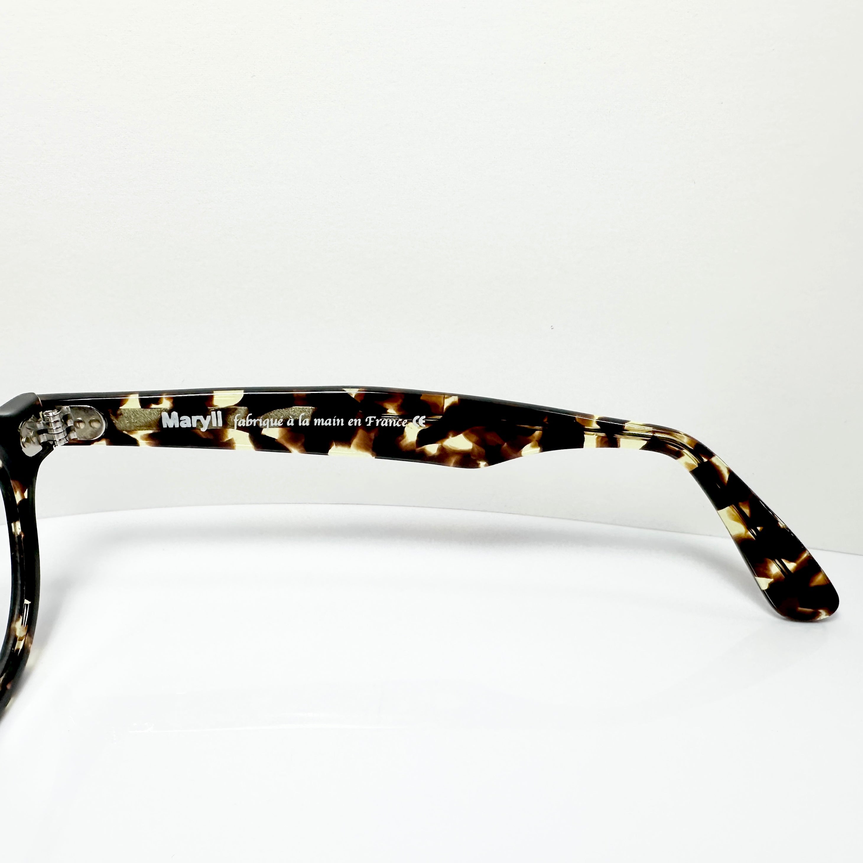 Maryll Men's Crown Panto Eyeglasses Frame in Tortoise PO22 - Authentic New
