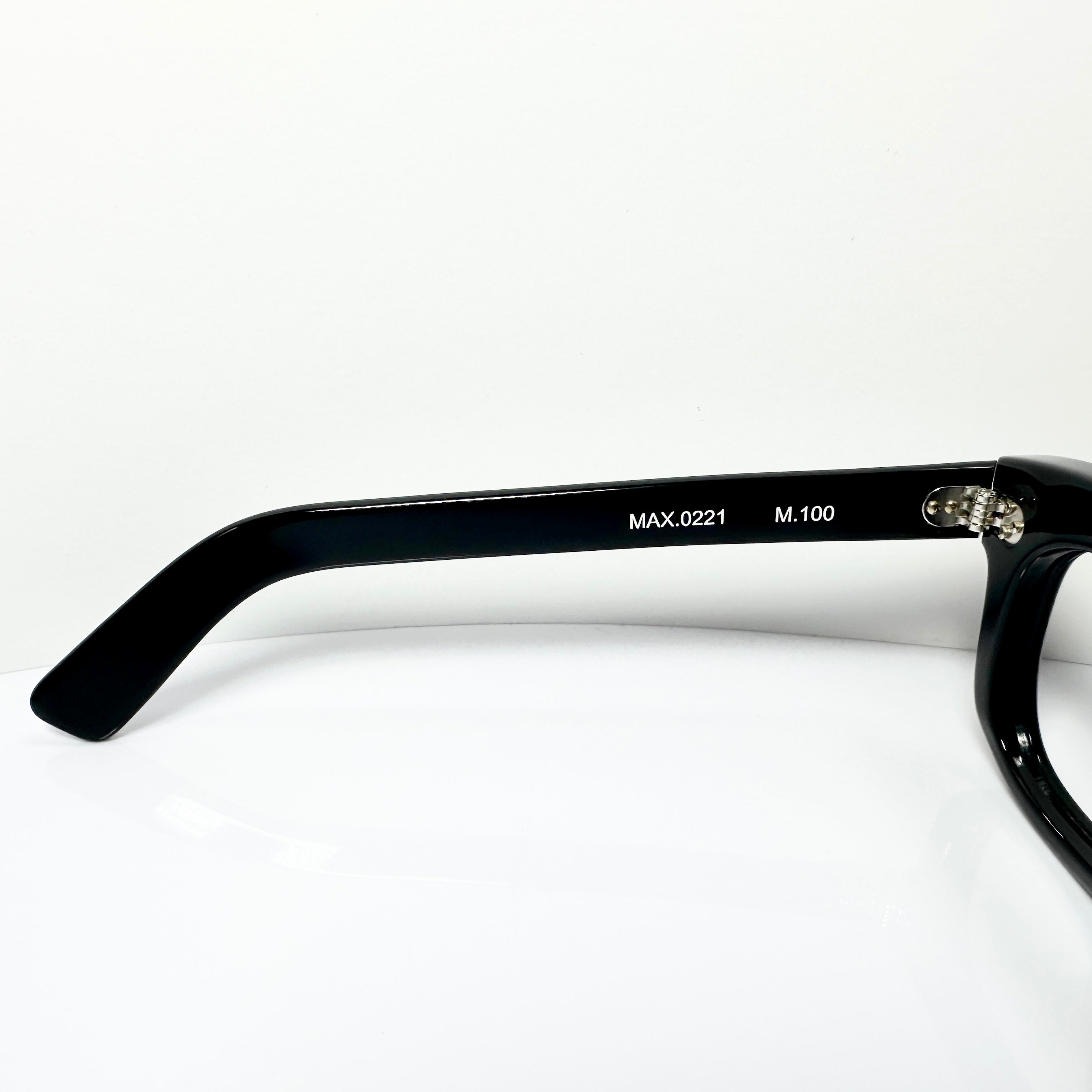 Maryll 8mm Thick Square Men's Eyeglasses Frame in Black MAX0221 - Authentic New