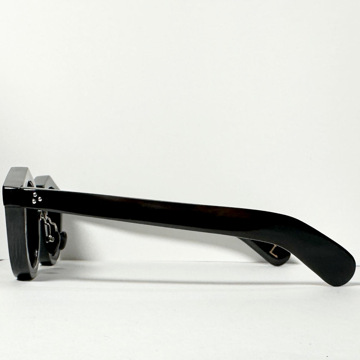 LOUVR - NEWTON Buffalo Horn Sunglasses Frames in Black - Authentic New