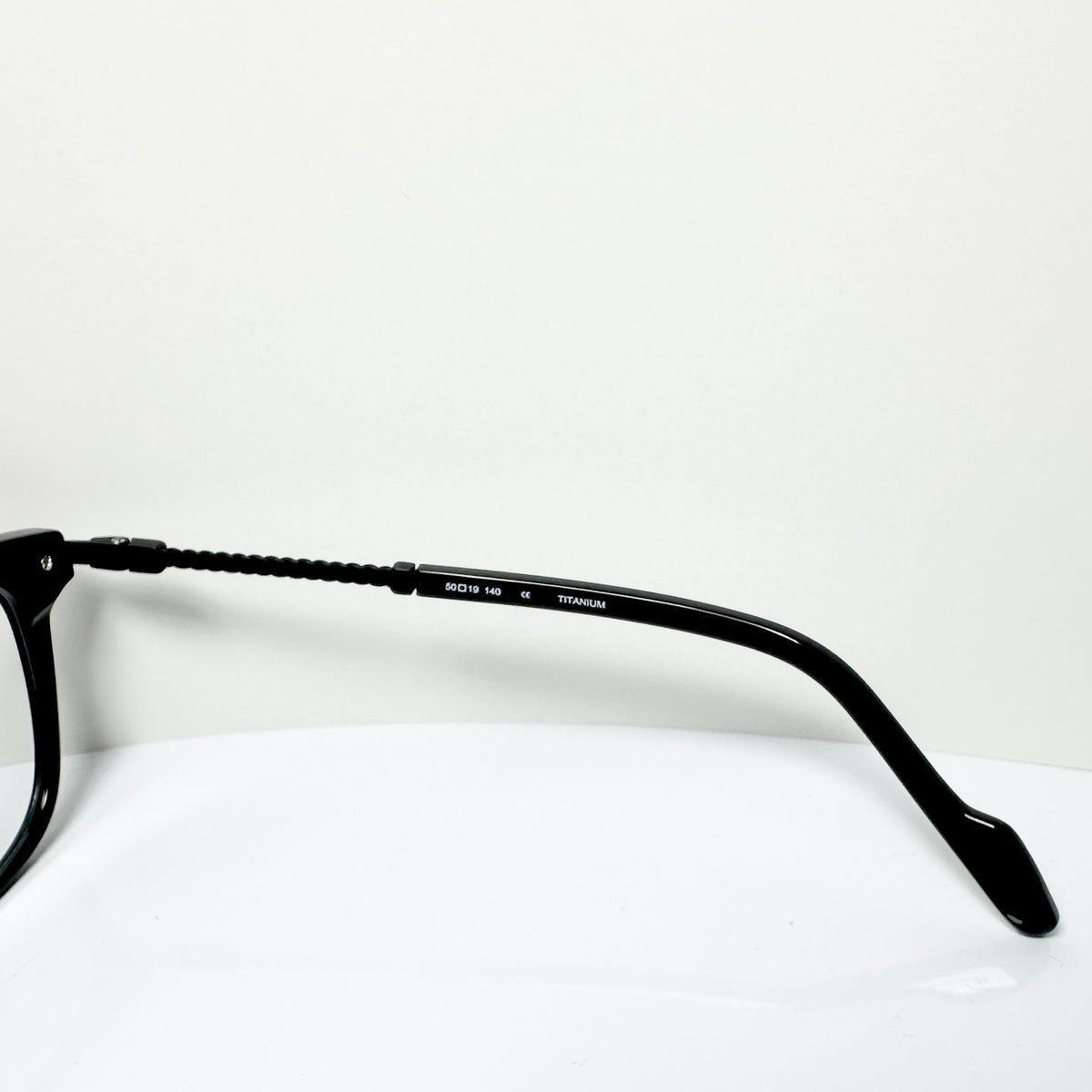 Yohji Yamamoto YY19-0032 05 Men's Eyeglasses Frame in Black - Authentic New