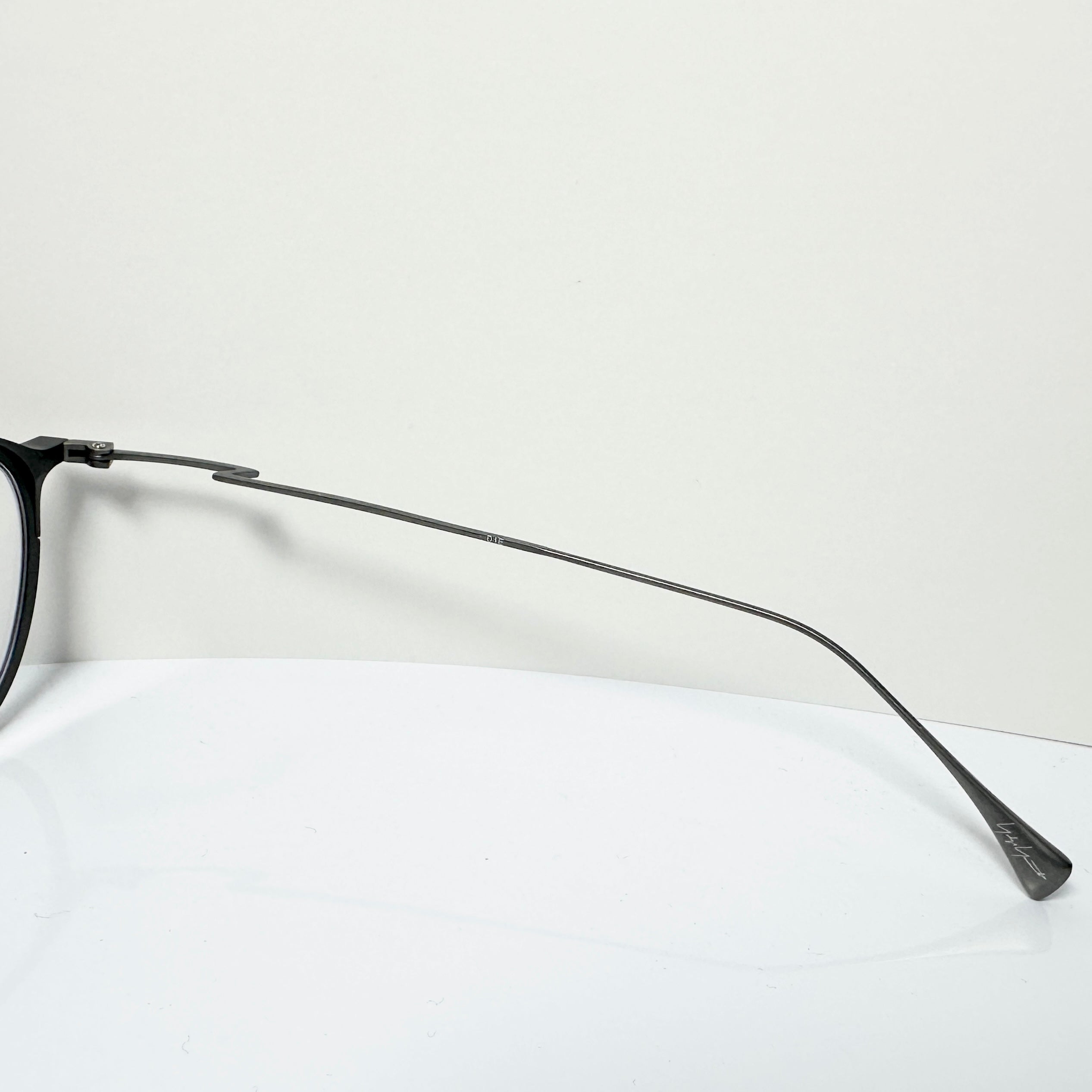 Yohji Yamamoto YY1042 002 Eyeglasses Frame in Black- Authentic New