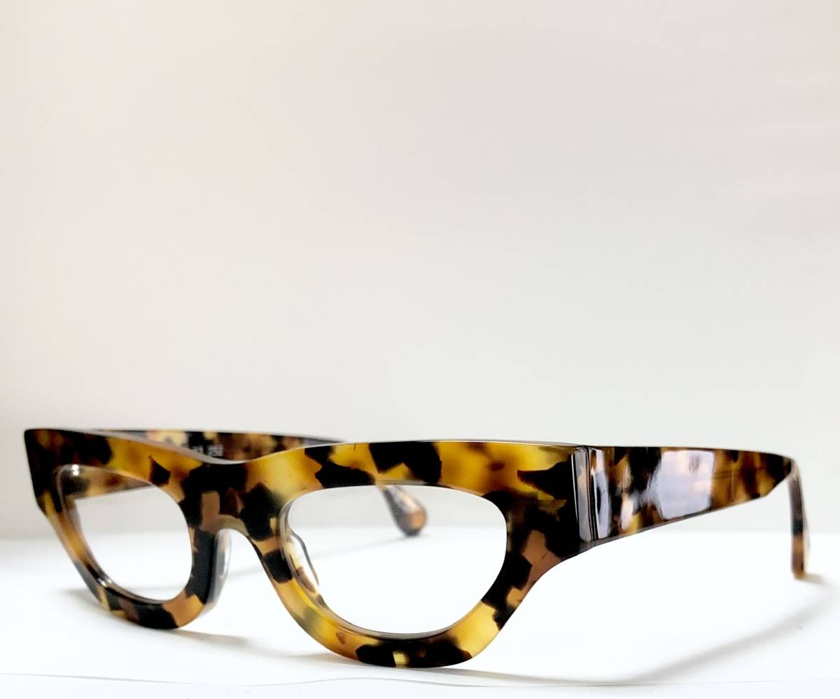 VUE DC ROK Women's Eyeglasses Frame in Tortoise  - Authentic New